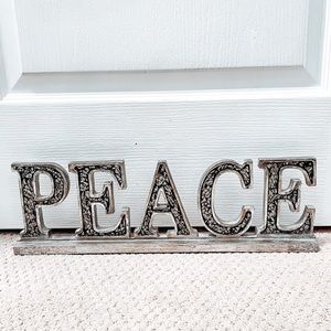 Glitter Mirrored Silver Peace Mantel Decoration